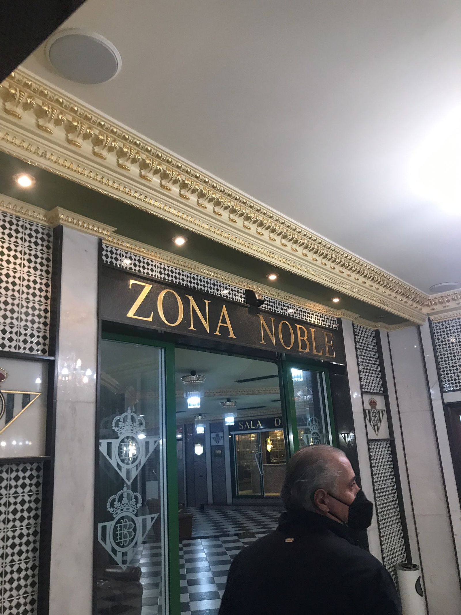 El acceso a la denominada zona noble.