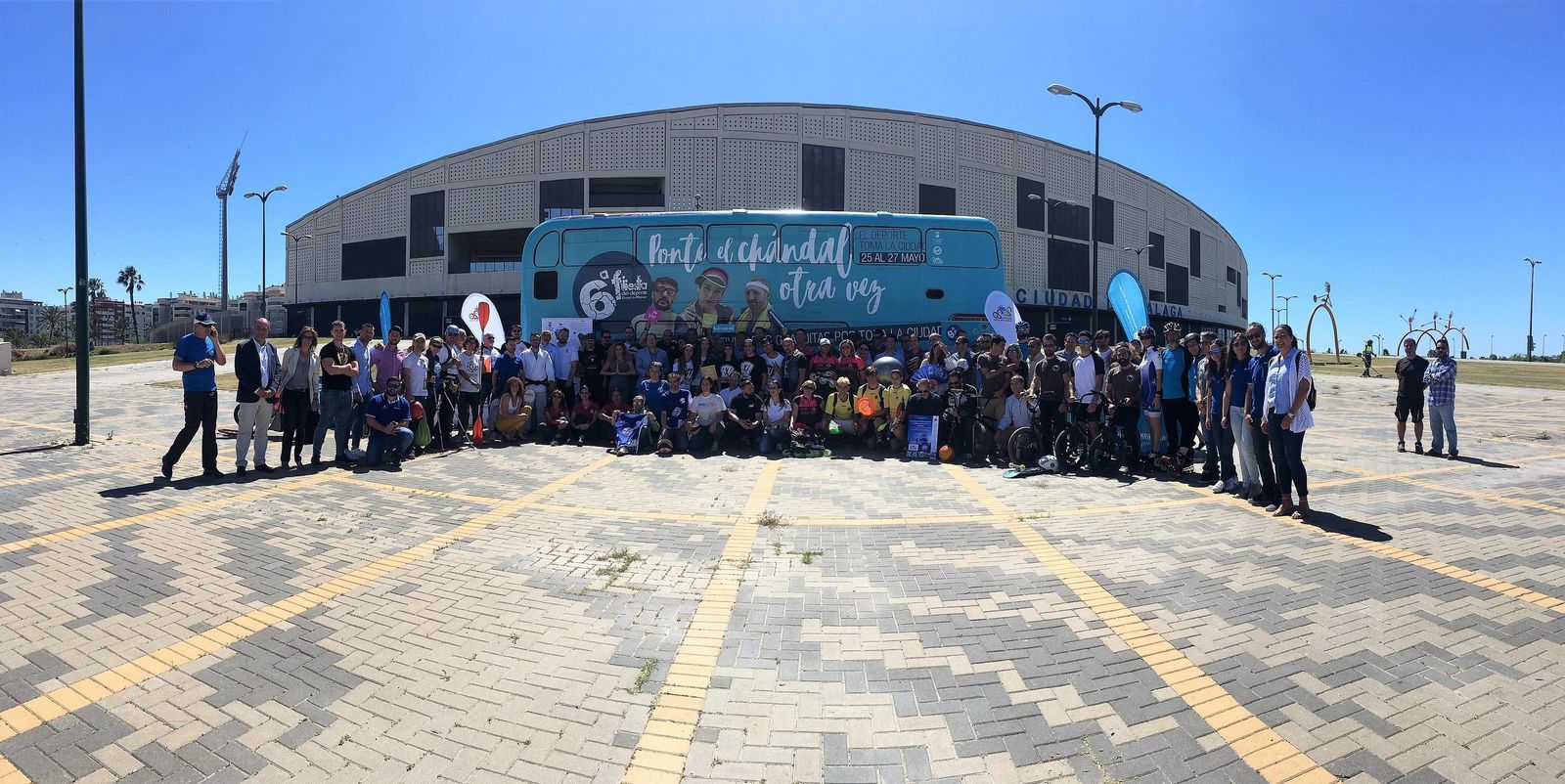 Momento de la presentación del evento, ayer junto al Estadio de Atletismo.