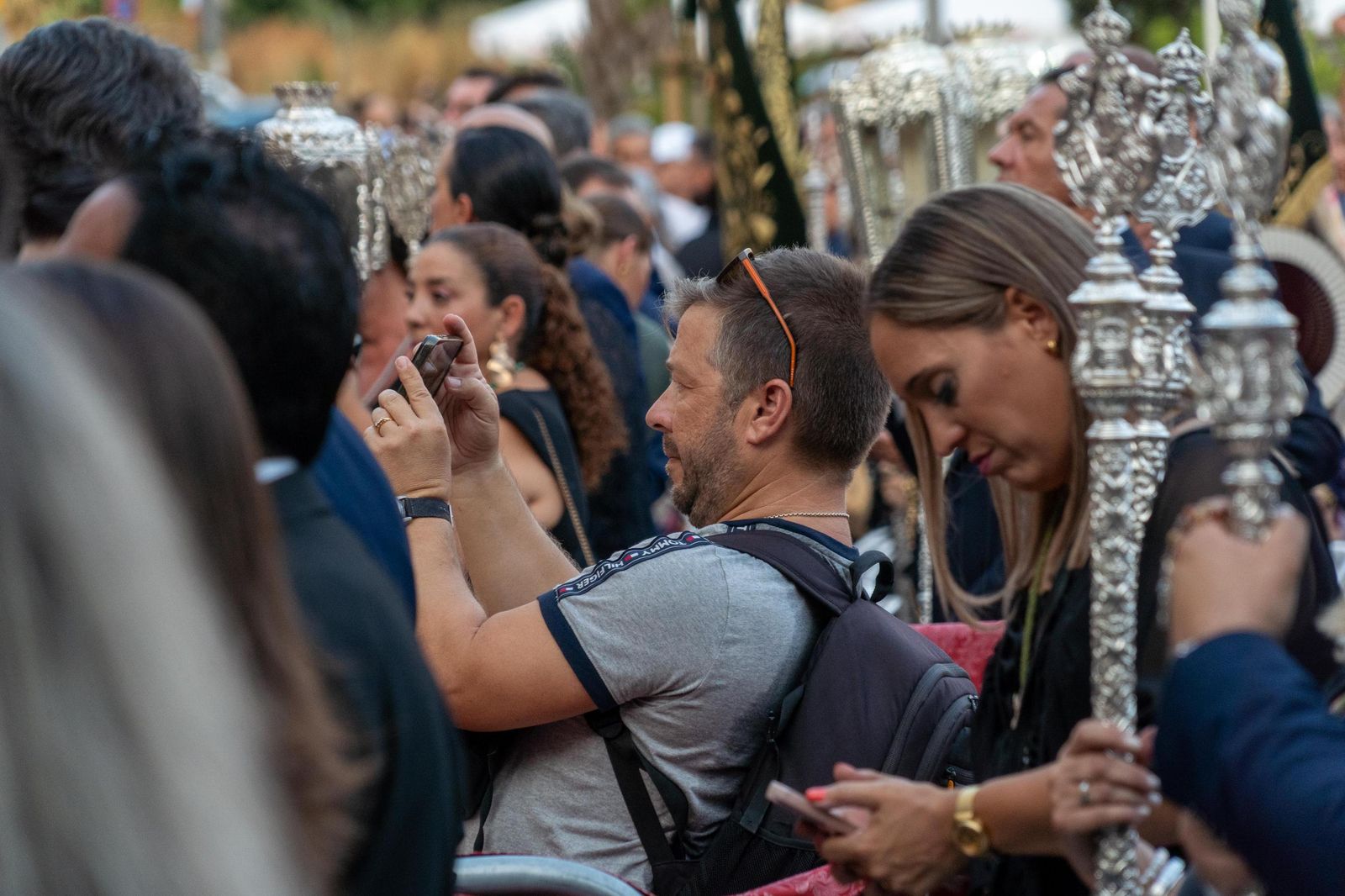 Imágenes del Rosario Jubilar rociero celebrado por las 25 hermandades filiales de la Matriz de Almonte en La Merced