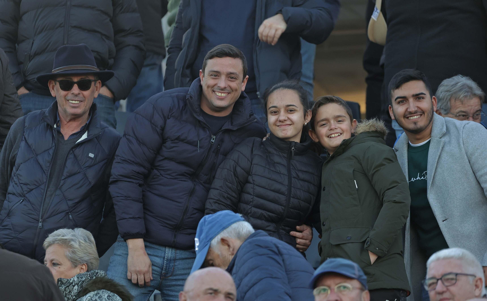 Búscate durante el Balona - Antoniano en el Ciudad de La Línea