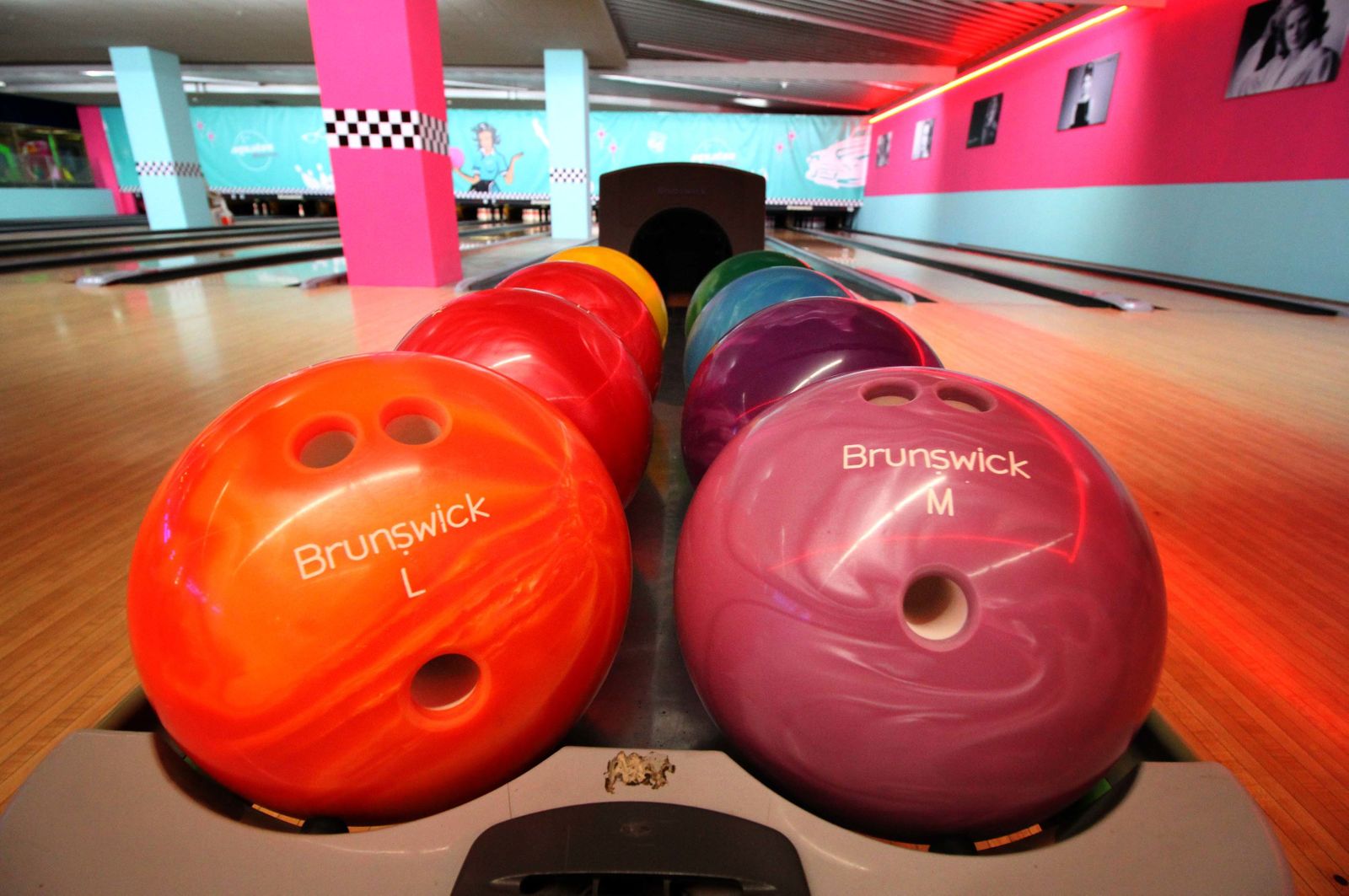 Imágenes del Aqualon Bowling.