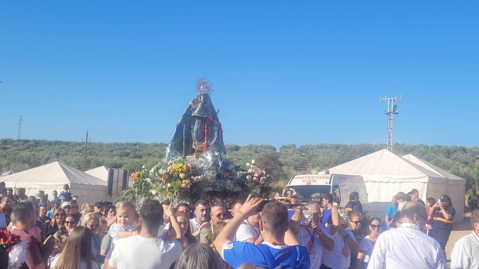 La Virgen de Zocueca reúne a los romeros de Bailén y Guarromán, en imágenes