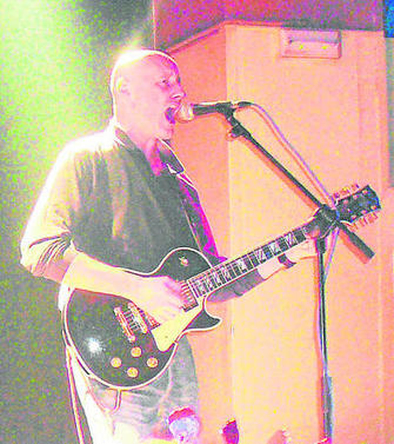 Jorge Martínez, de Ilegales.