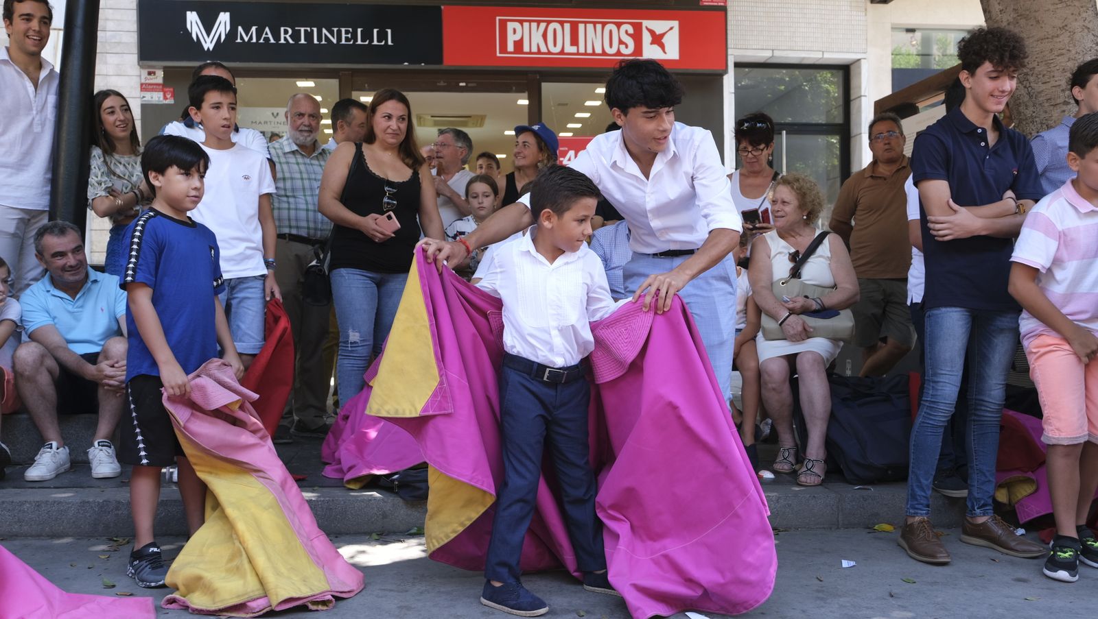 Imágenes de la exhibición de toreo de salón por la Escuela Taurina de Almería, en la Feria de Almería 2022