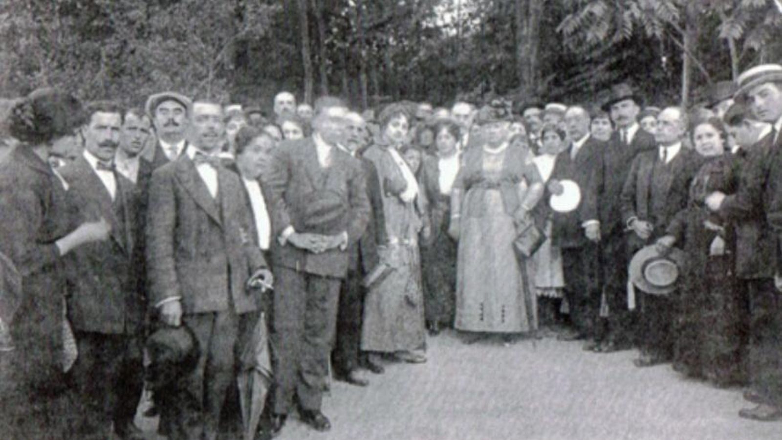 Visita de la infanta Isabel de Borbón al Balneario de Marmolejo. Visita de la infanta Isabel de Borbón al Balneario de Marmolejo.