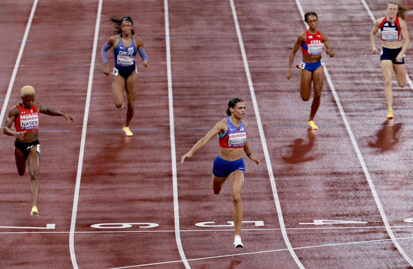 Las fotos del prometedor triunfo de Attaoui y del resto de la jornada del Mundial de Atletismo