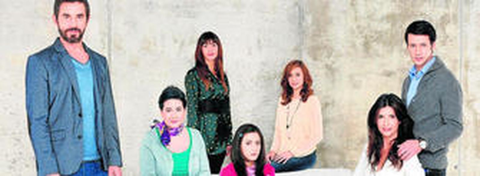 Santi Millán, Luisa Martín, Sandra Ferrús, Ruth Núñez, Norma Ruiz, Elia Galera y Francisco Nortes forman parte del elenco de la nueva serie 'Frágiles'.