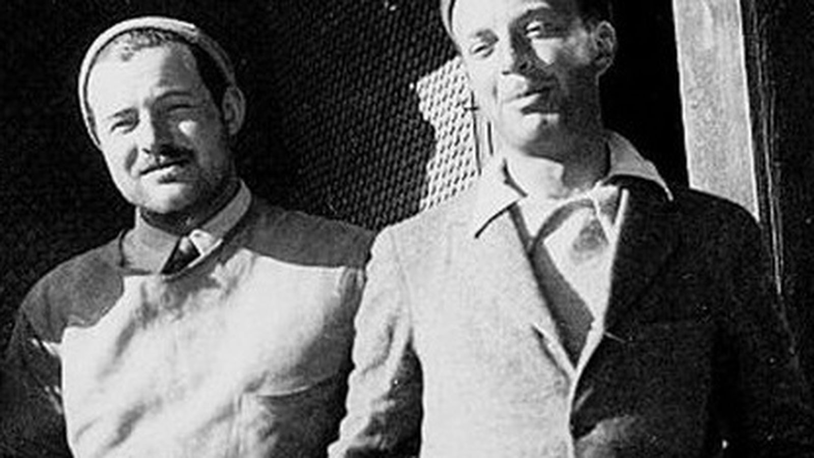 John Dos Passos y Ernest Hemingway.