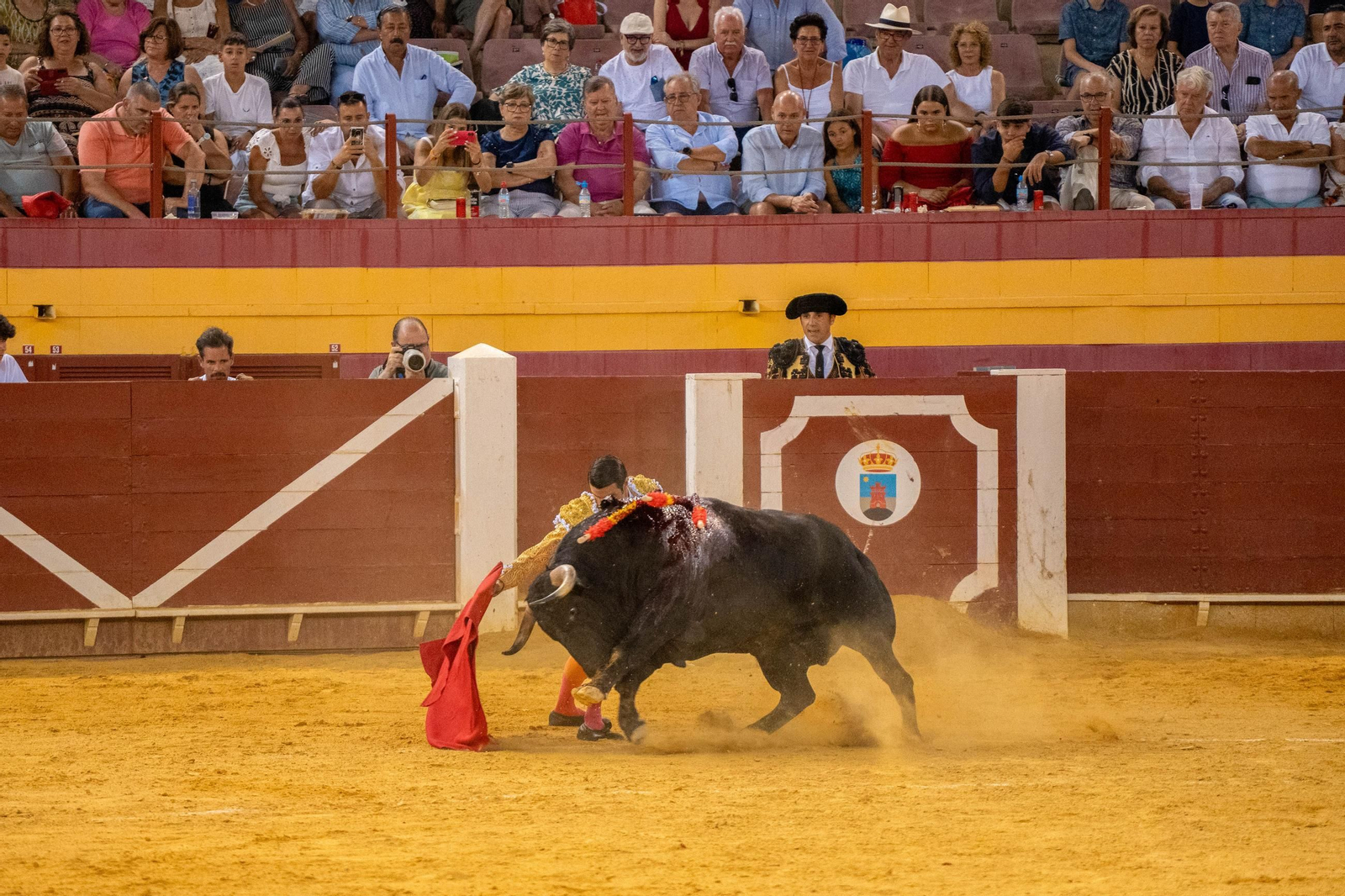 Tarde taurina en la plaza de toros de Roquetas de Mar