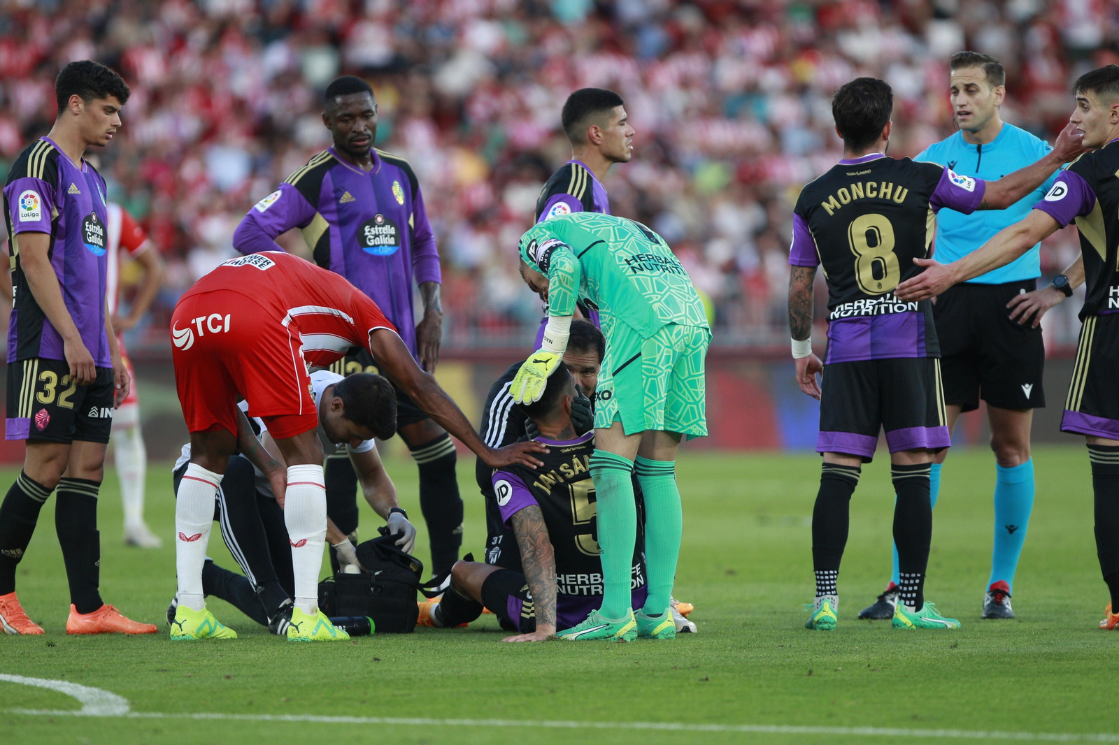 Imágenes del partido U.D. Almería-Real Valladolid C.F.