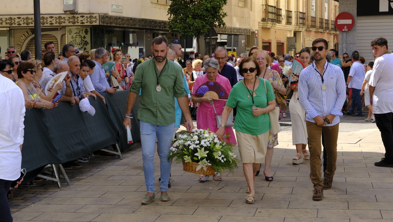 La ofrenda a la Virgen del Mar en imágenes