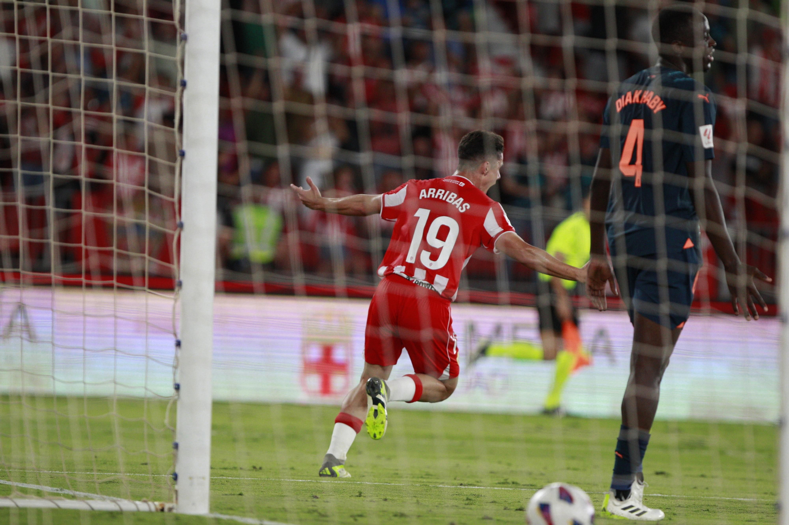 Imágenes del partido de La Liga Ea Sports U.D. Almería-Valencia C.F.