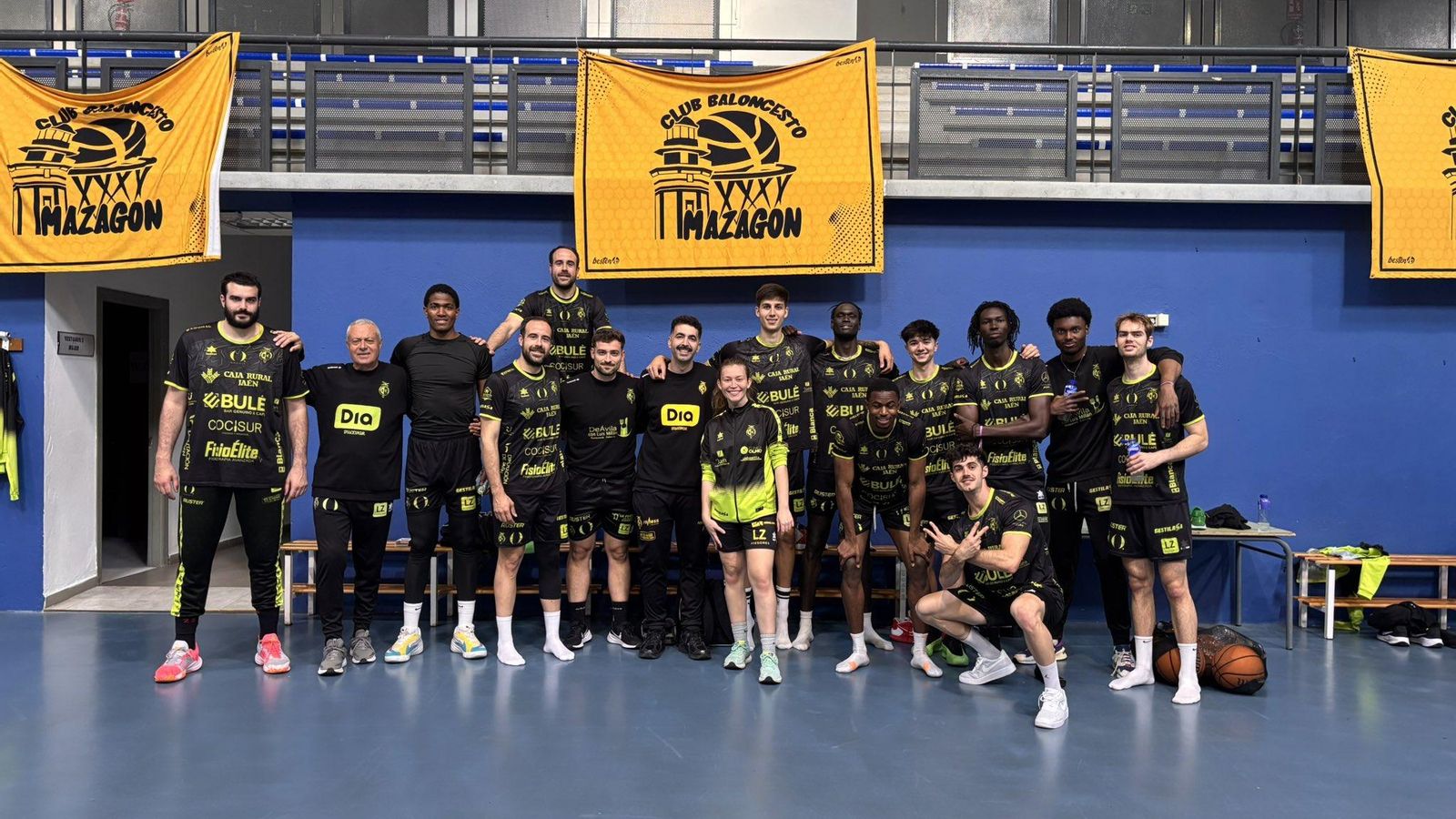 Último entrenamiento previo al choque de esta tarde.