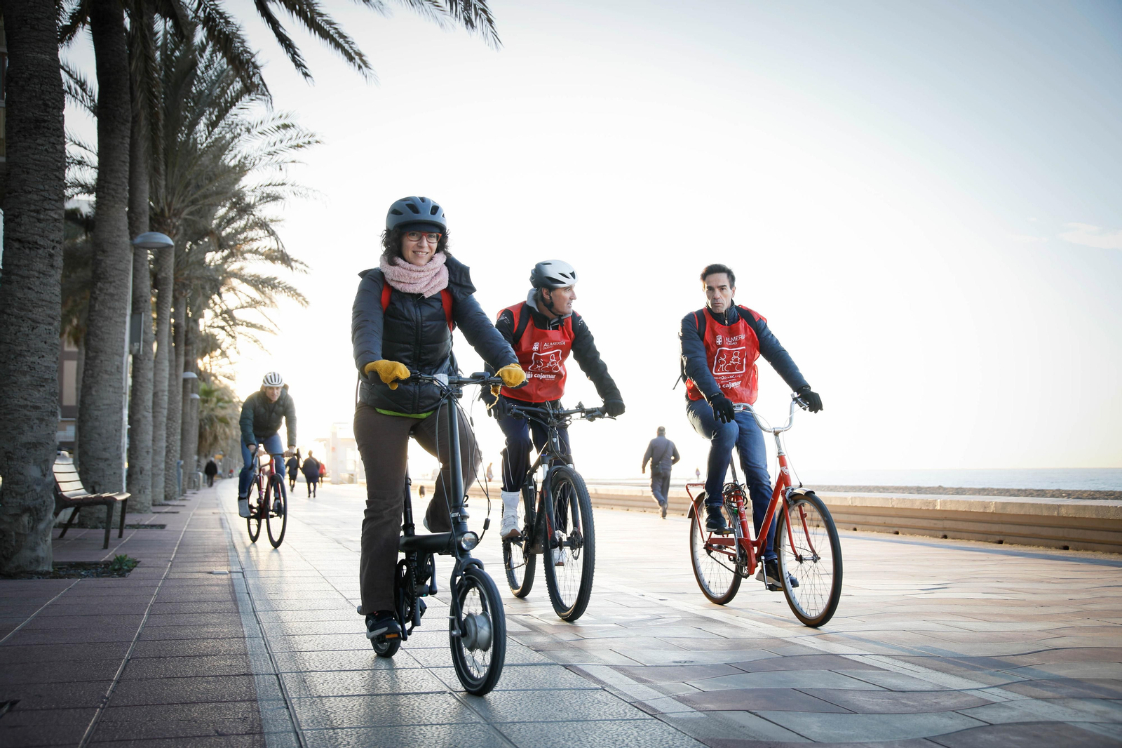 Te contamos en imágenes como ha sido la jornada del proyecto "En bici y caminando al cole"