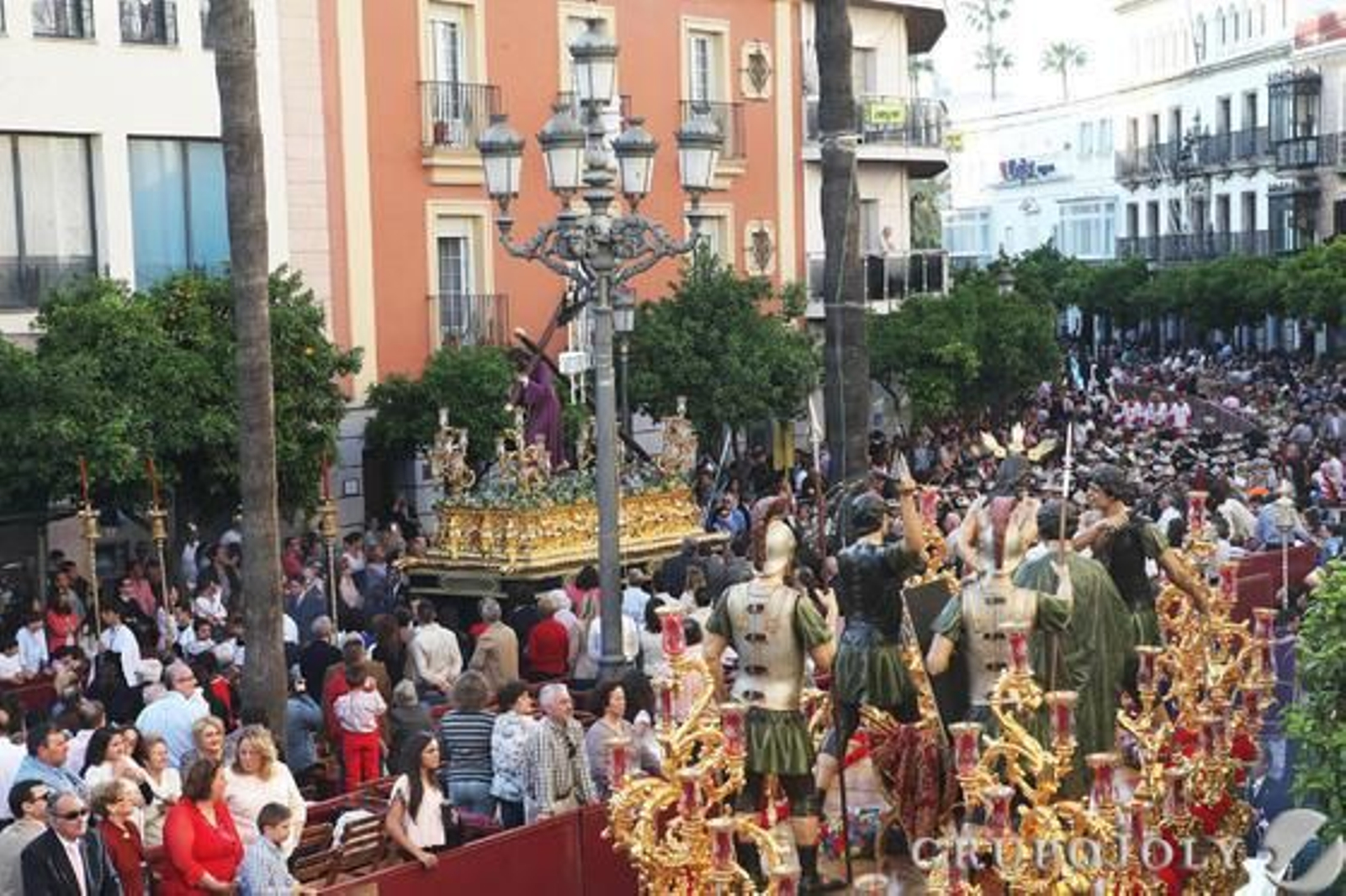 Foto: Pascual · Lobo· Aranda · Garcia y M. A. Gonzalez