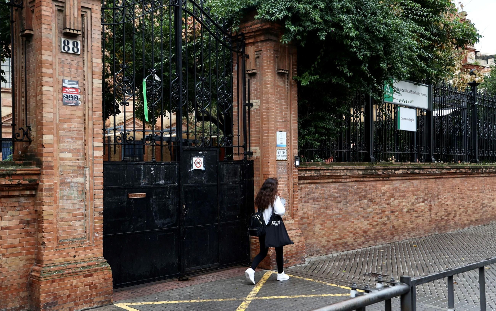 Las fotos de los colegios cerrados en Sevilla por la DANA