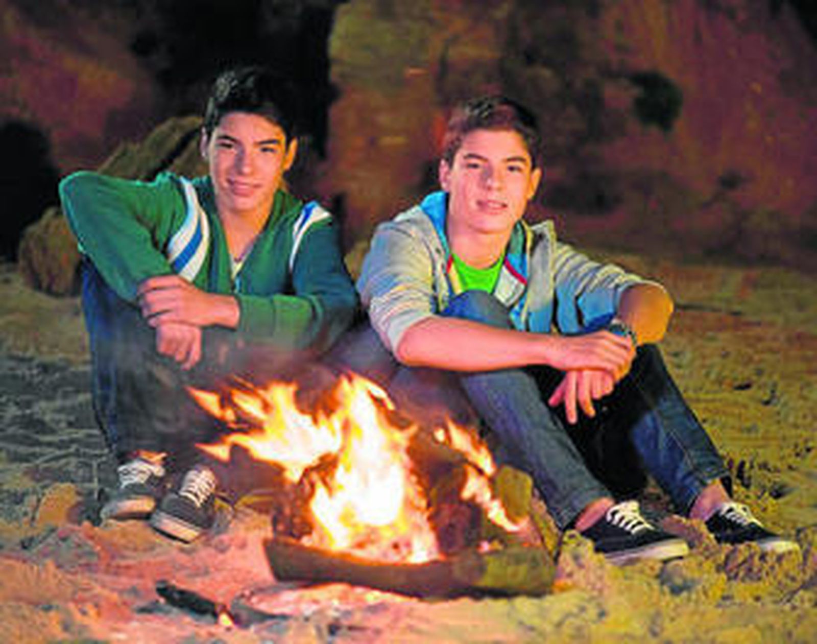 Jesús y Daniel Oviedo, Gemeliers, en una imagen promocional del videoclip de 'Lo mejor está por venir'.