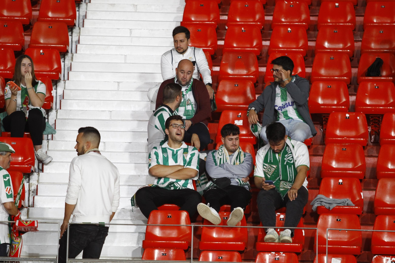 Búscate en las fotos del U.D. Almería-Córdoba C.F.