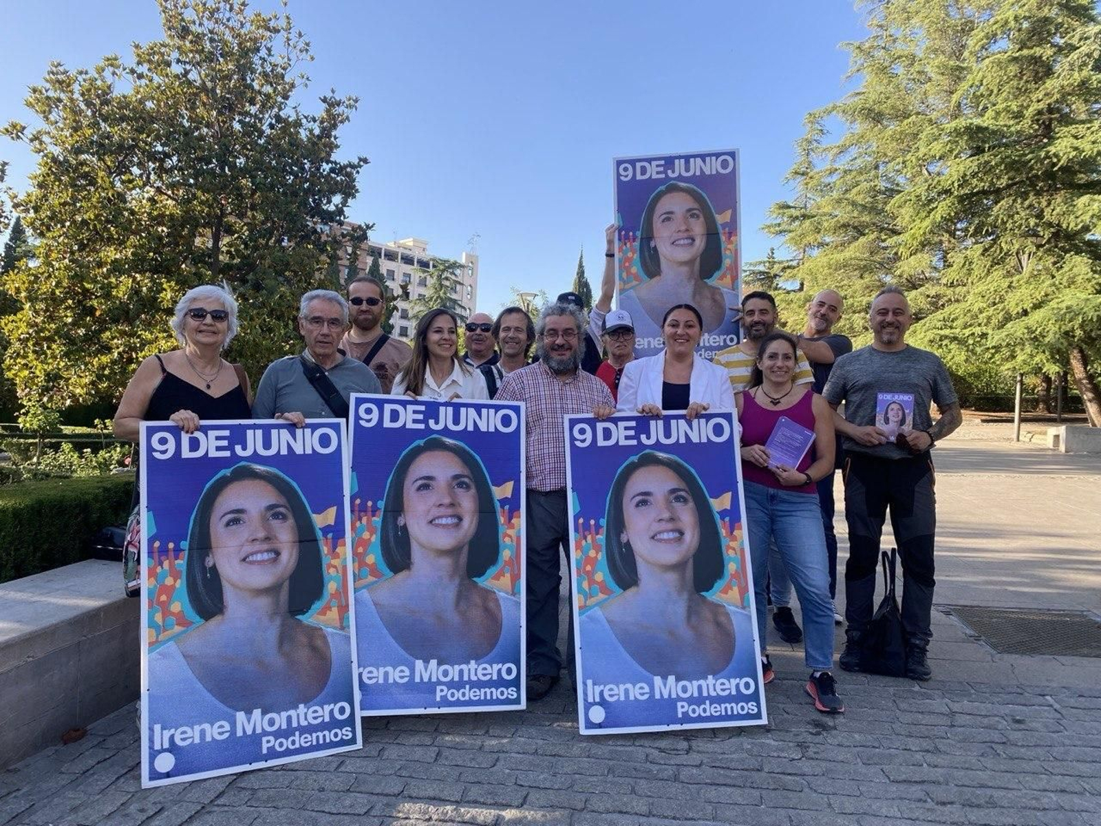 Podemos da a conocer su program electoral en la Plaza del Triunfo