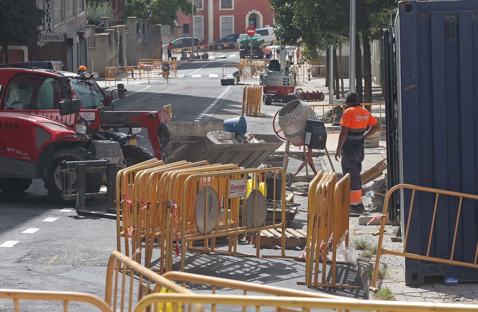 Las obras en la calle María Auxiliadora de Algeciras, en imágenes