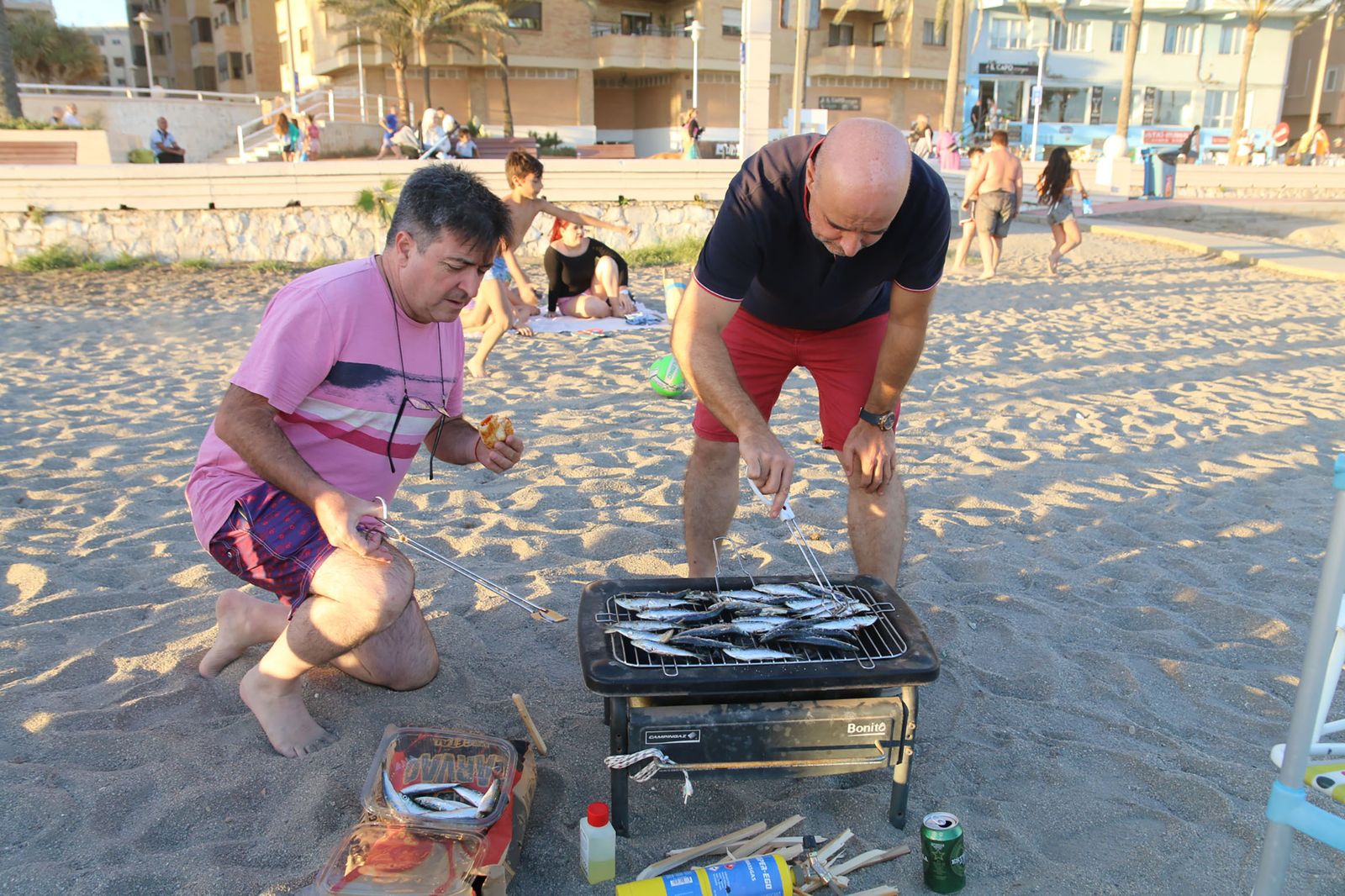 Fotogalería de los preparativos de la noche de San Juan