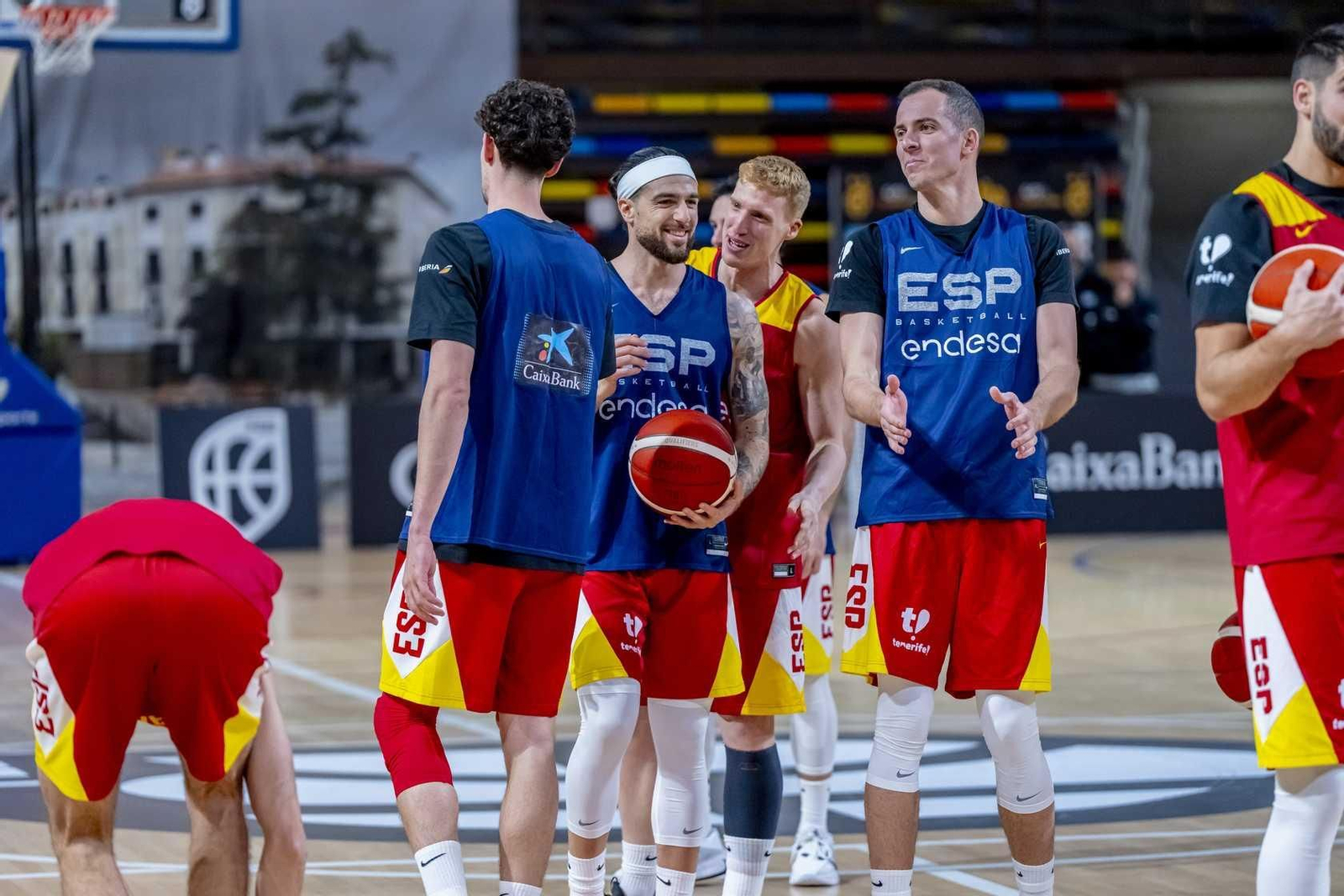 Alberto Díaz, Francis Alonso y Paco Aurioles, en la primera España de Chus Mateo