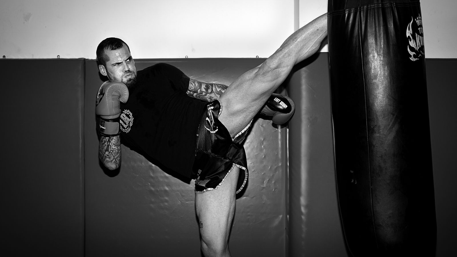 Adiel entrenando en el Club de Boxeo Tejedor de Almería