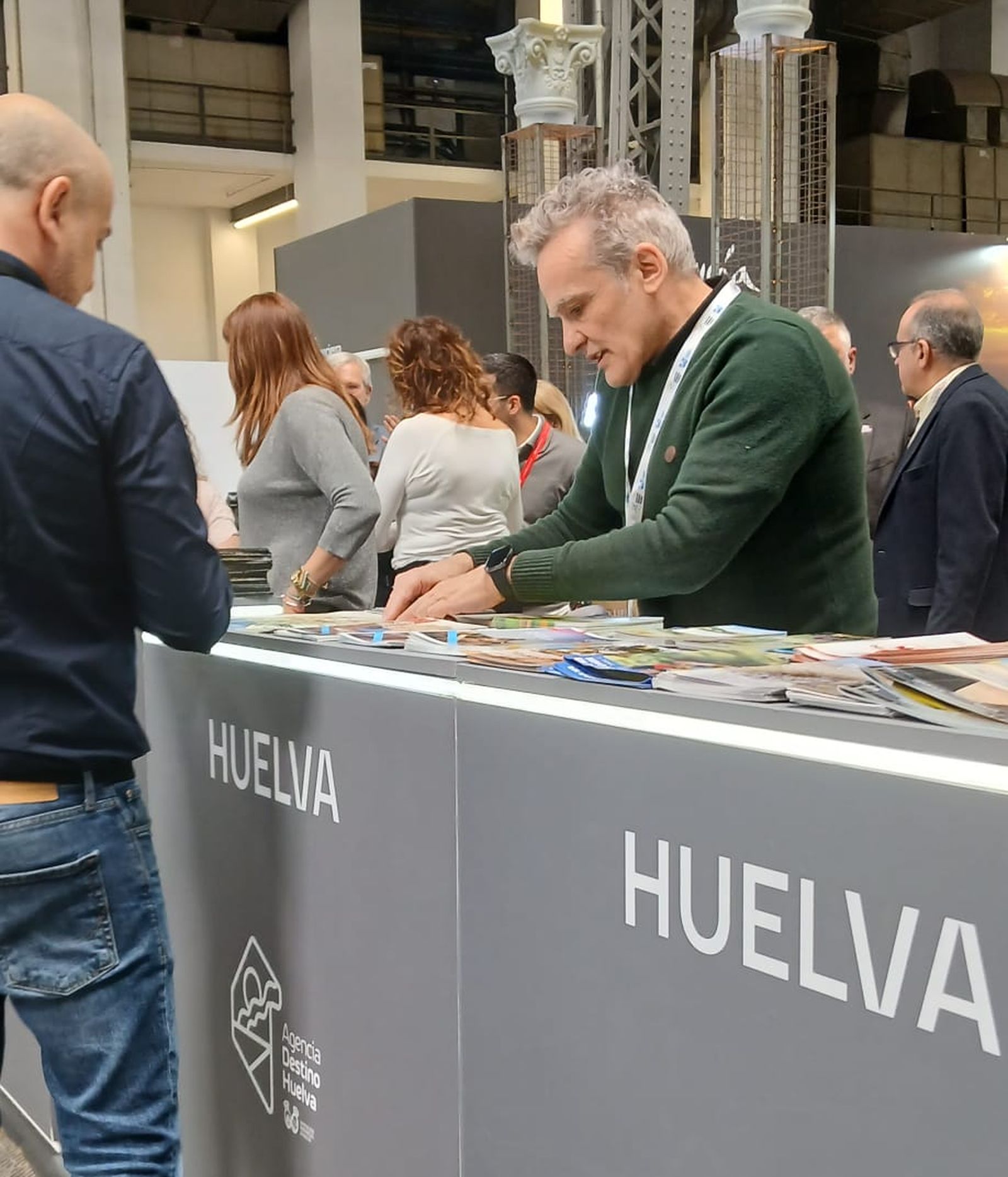 Puesto de promoción del turismo en Huelva en la Feria B-Travel en Barcelona.