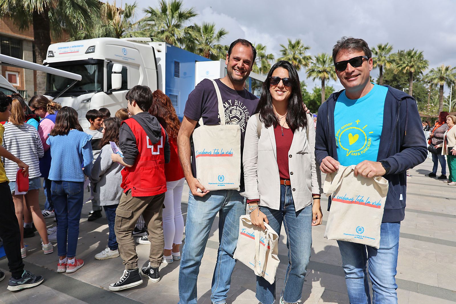 Imágenes del lunes 6 de mayo en Huelva