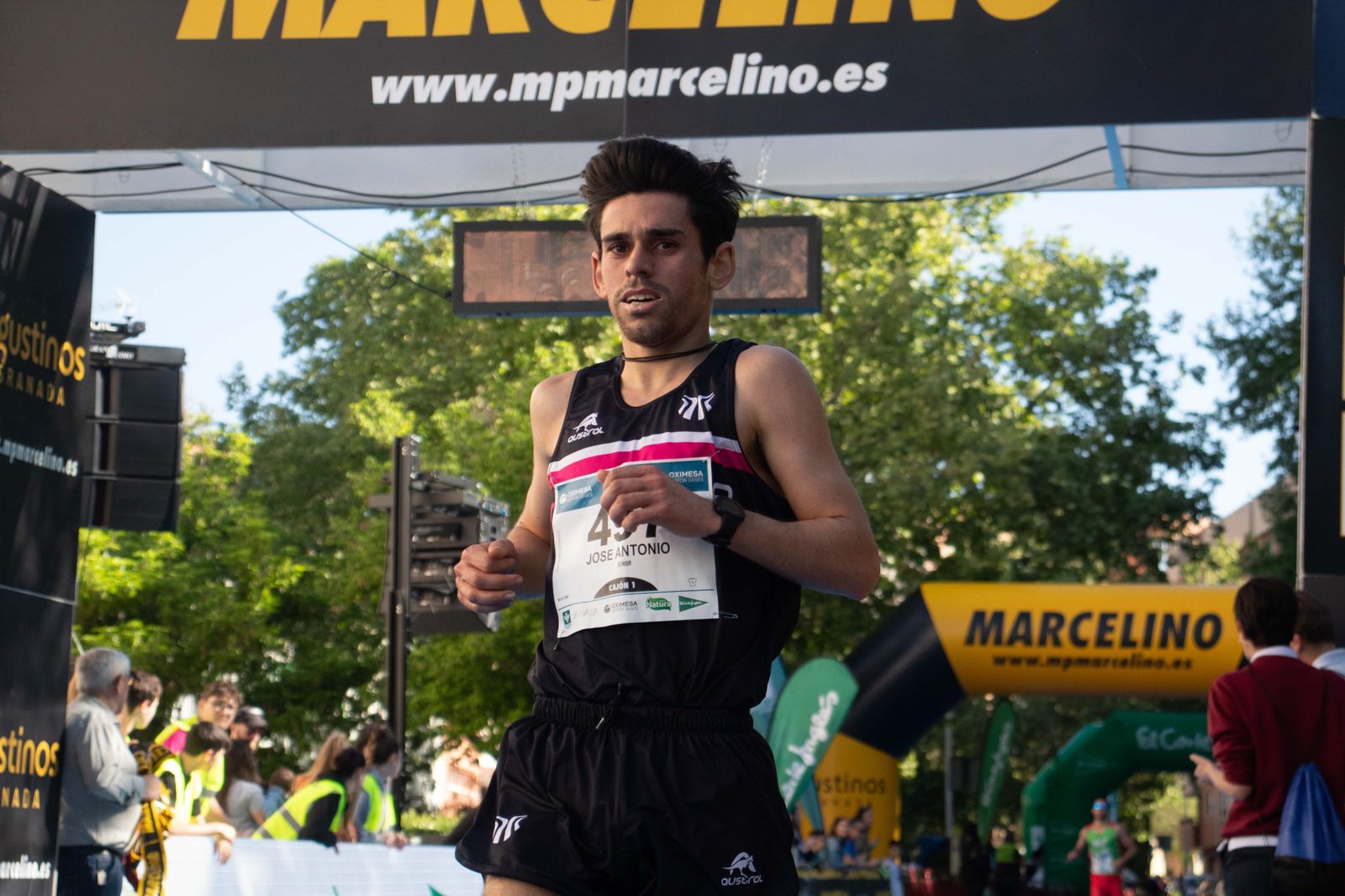La XVIII Carrera Popular Memorial Padre Marcelino en imágenes