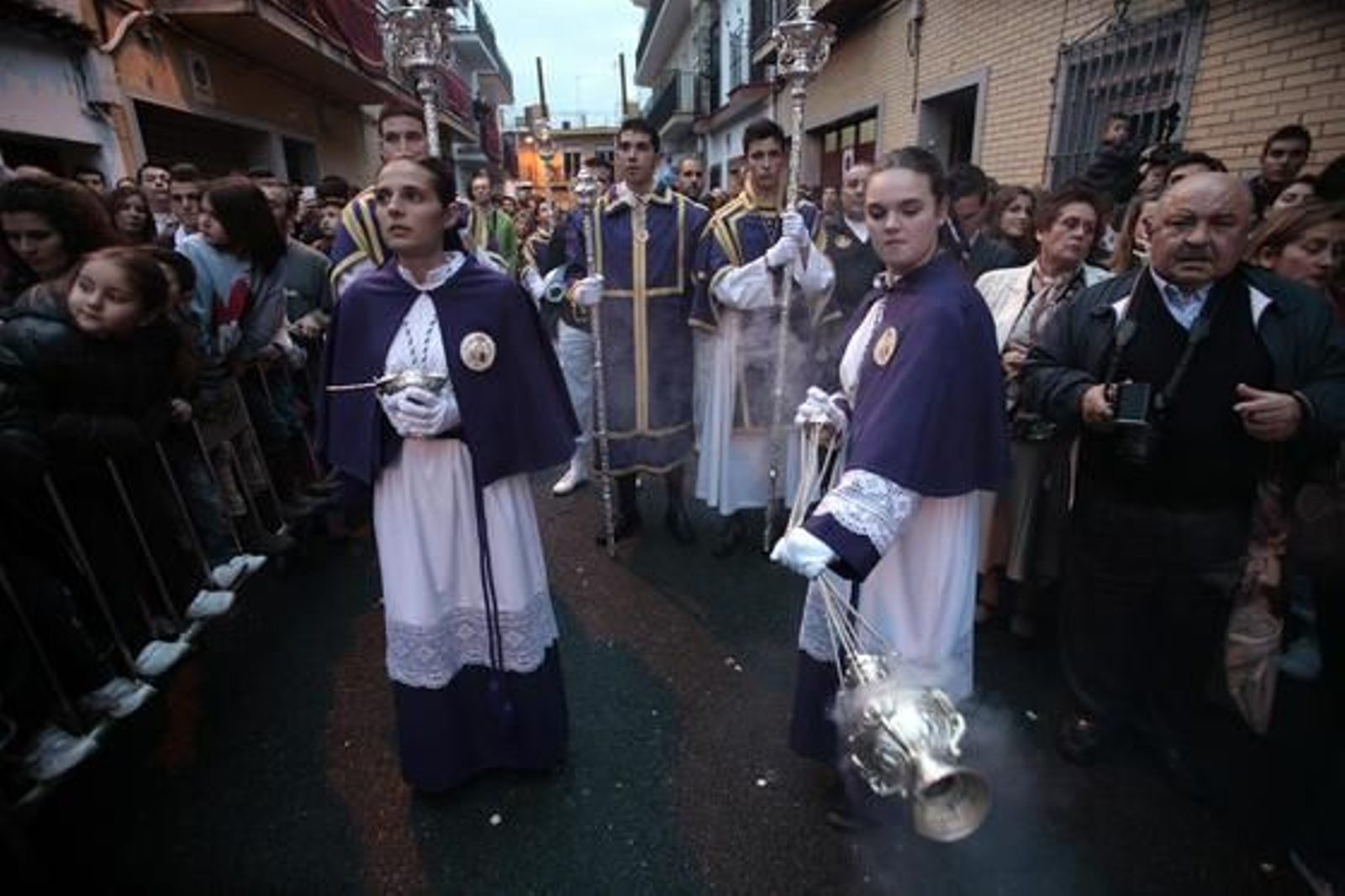 Salida de la Hermandad de Bellavista. / Juan Carlos Muñoz