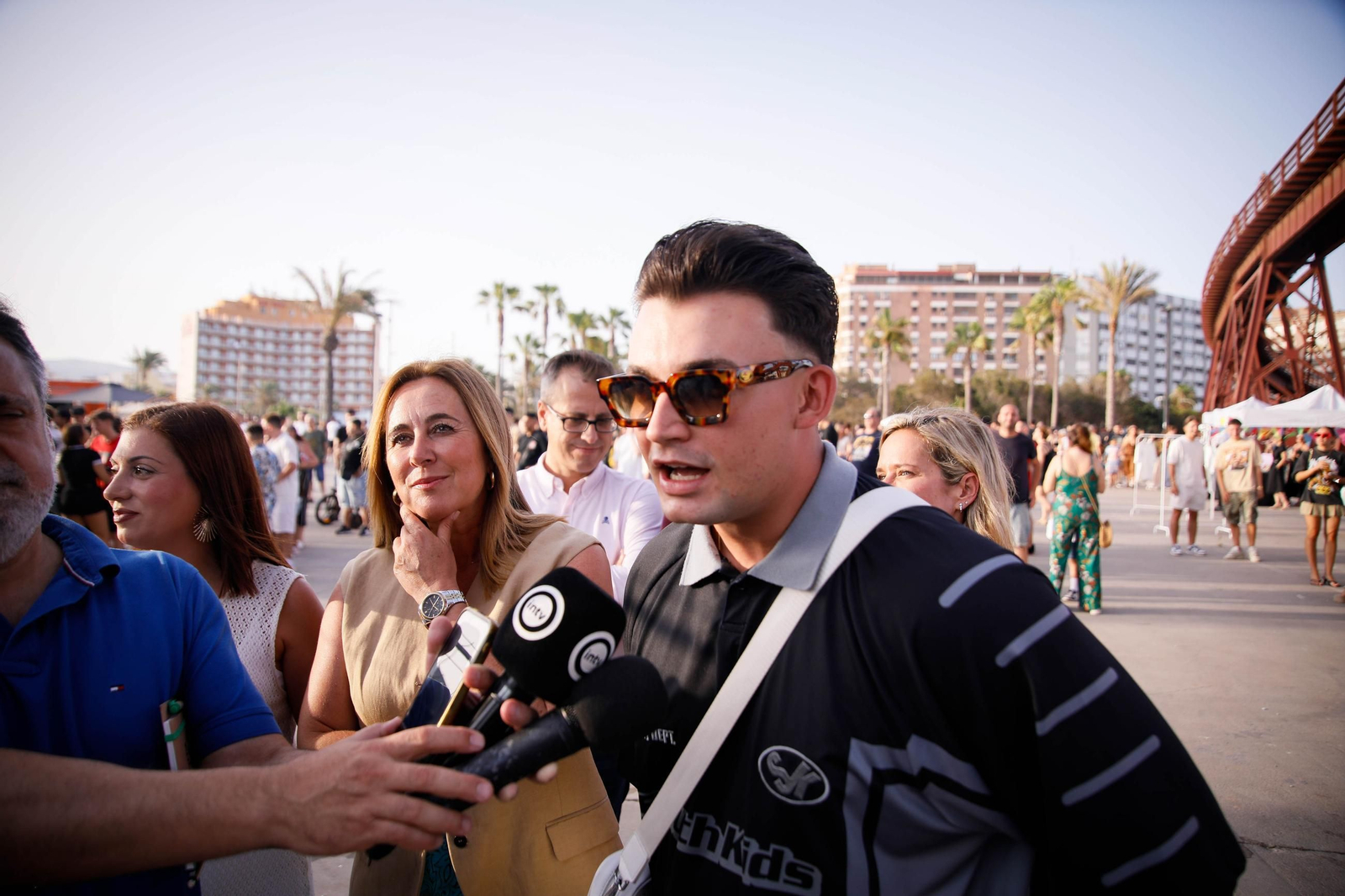 Imágenes del Festival AlmeriArt en el Parque de las Almadrabillas