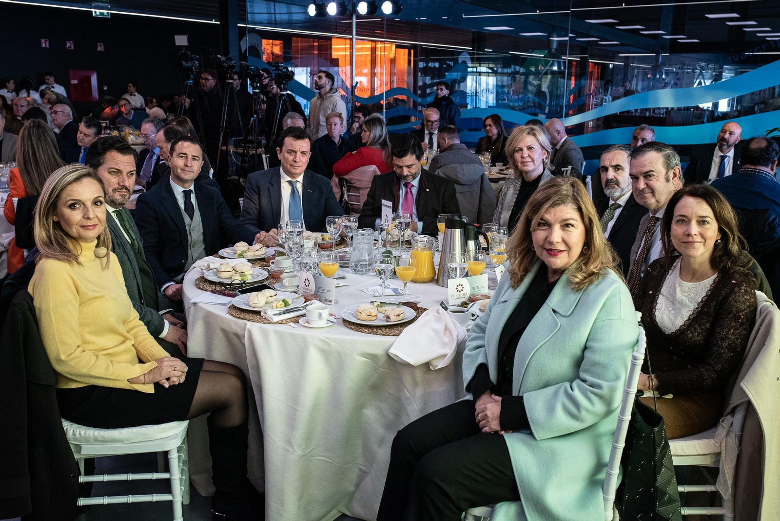 Imágenes de los invitados a la conferencia y desayuno-coloquio con Antonio Sanz en el Foro Joly Andalucía