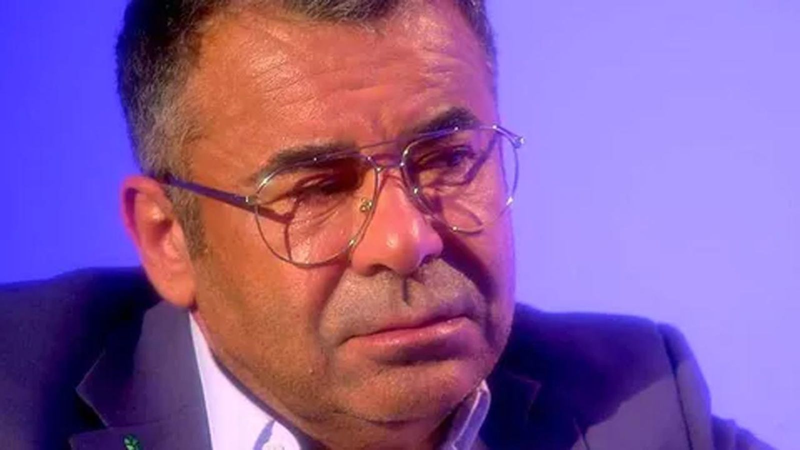 Jorge Javier Vázquez rompe a llorar en directo por este traumático motivo: "He vuelto a escribir a mi psicóloga"