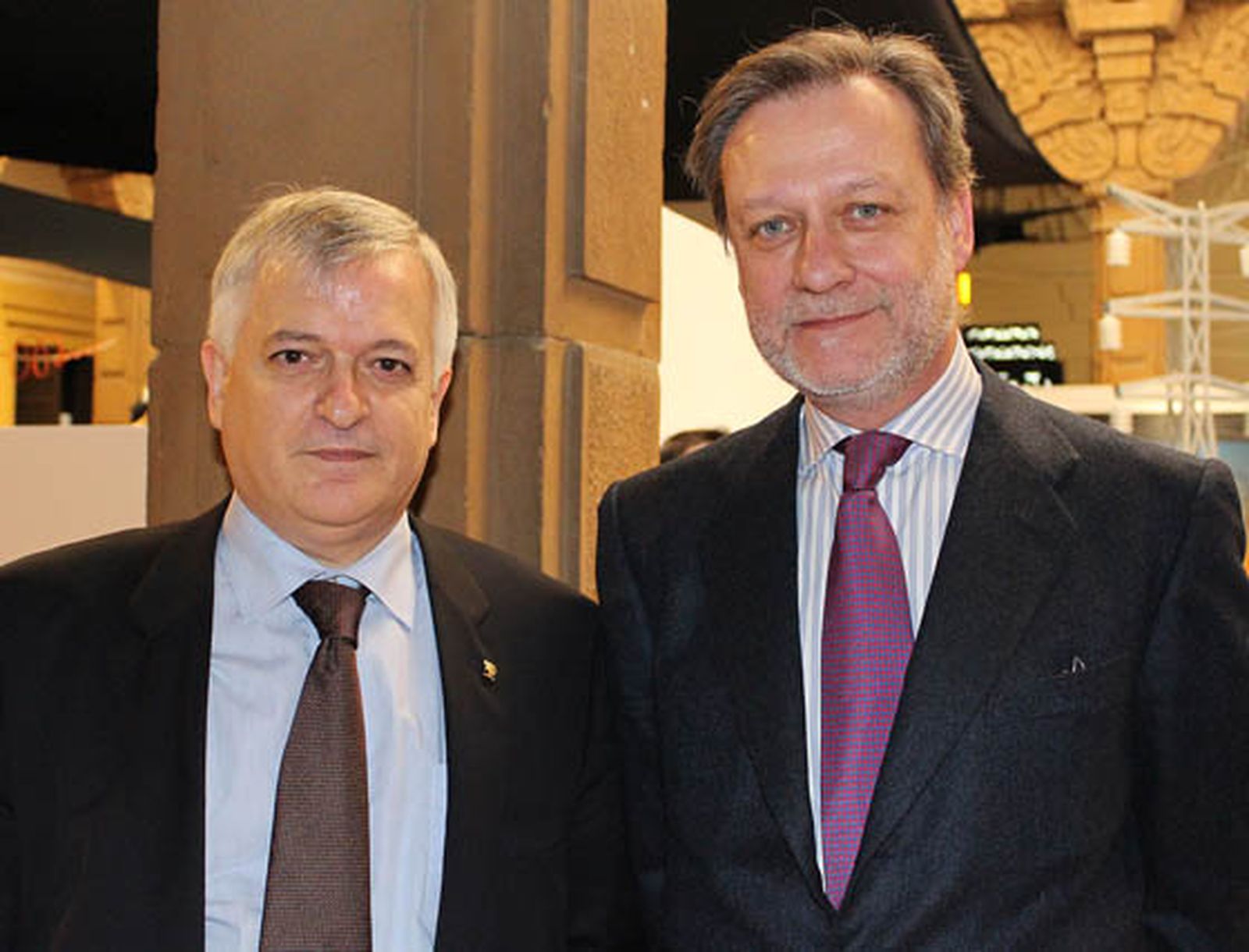 José Ramón Urquijo, vicepresidente del CSIC, y Miguel Ángel de la Rosa, director del CicCartuja.

Foto: Victoria Ramírez