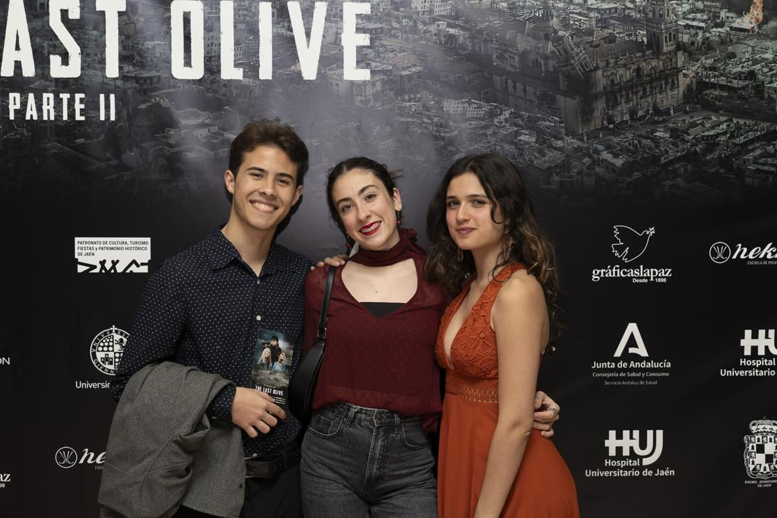 Imágenes de una noche para el recuerdo: así fue la premier de The Last Olive