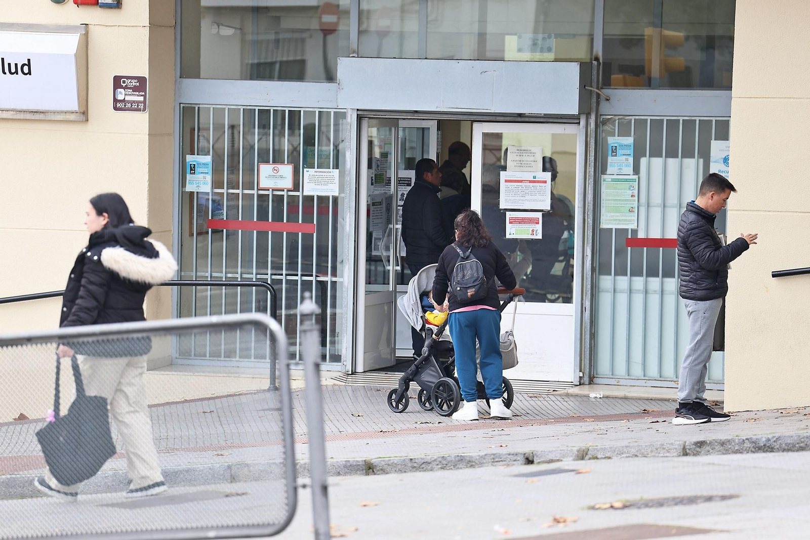El centro de salud de Adoratrices este invierno.