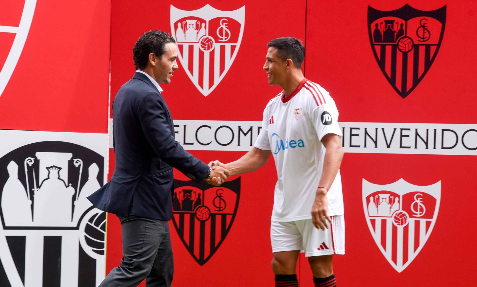 Presentación de Alexis Sánchez como jugador del Sevilla