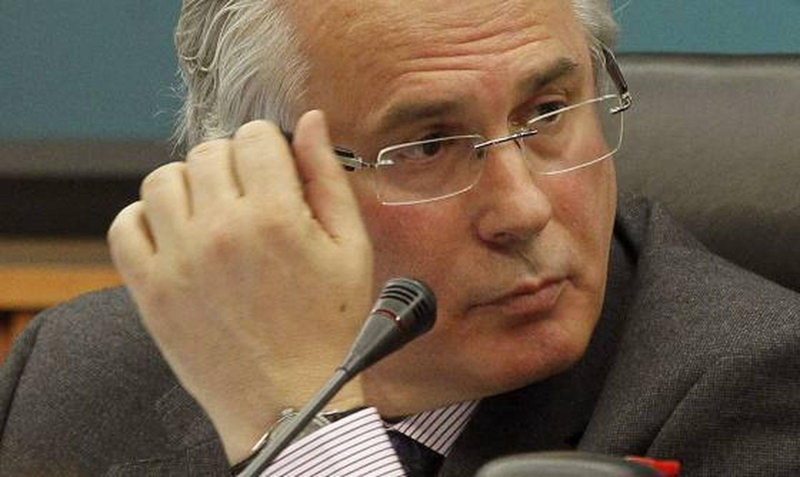 Garzón cree que la reforma de la justicia universal "usurpa" la función de los jueces