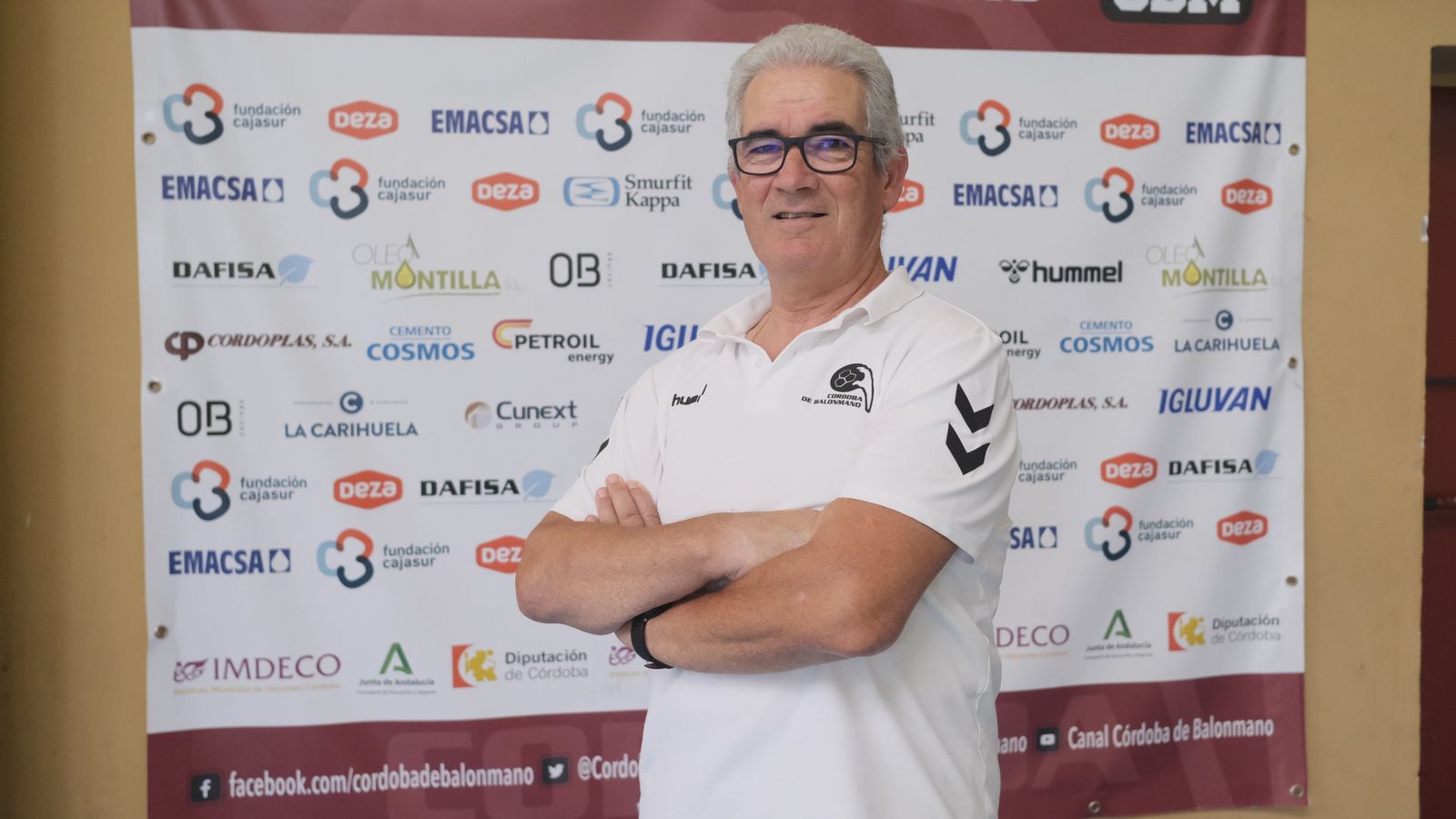 Antonio Reyes posa para 'el Día' en el polideportivo de Fátima.