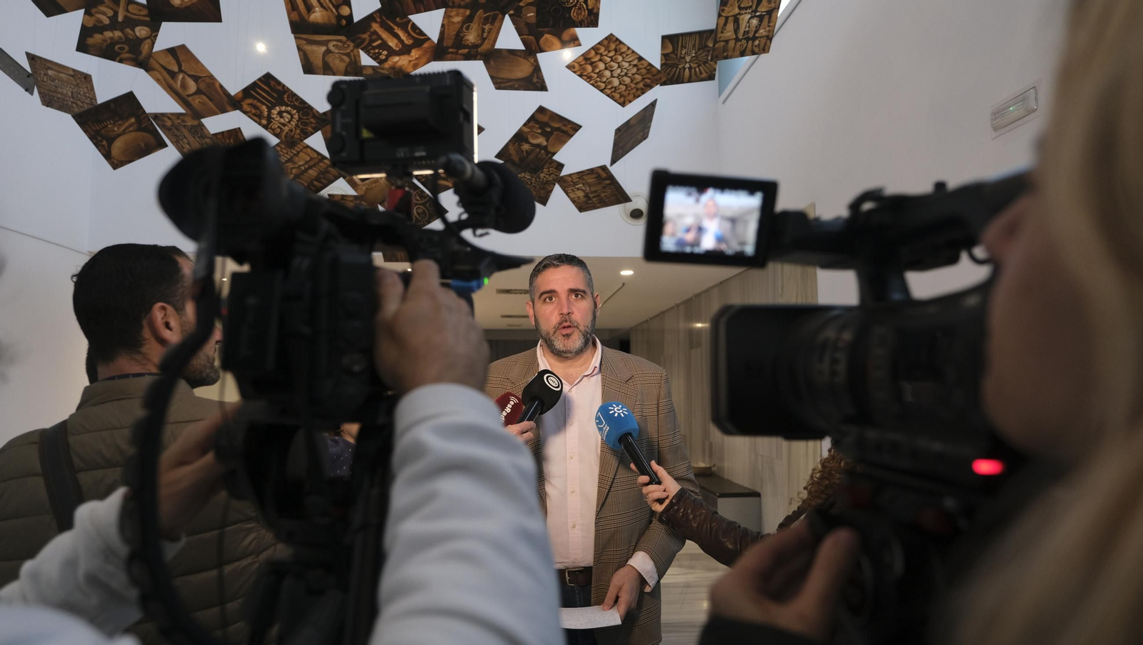 Taller 'Arte sin Artistas' en el Museo Arqueólogico de Almería, en imágenes