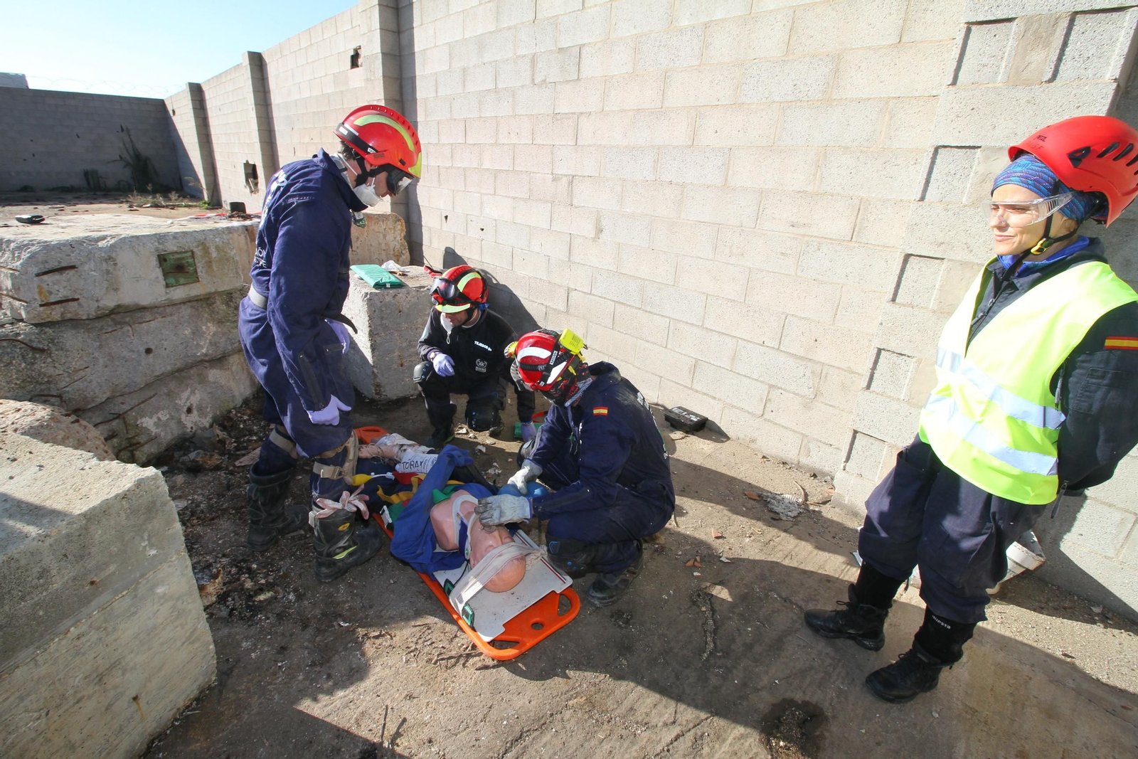 Imágenes del curso Asistencia Sanitaria en Catástrofes de Bomberos Unidos Sin Fronteras