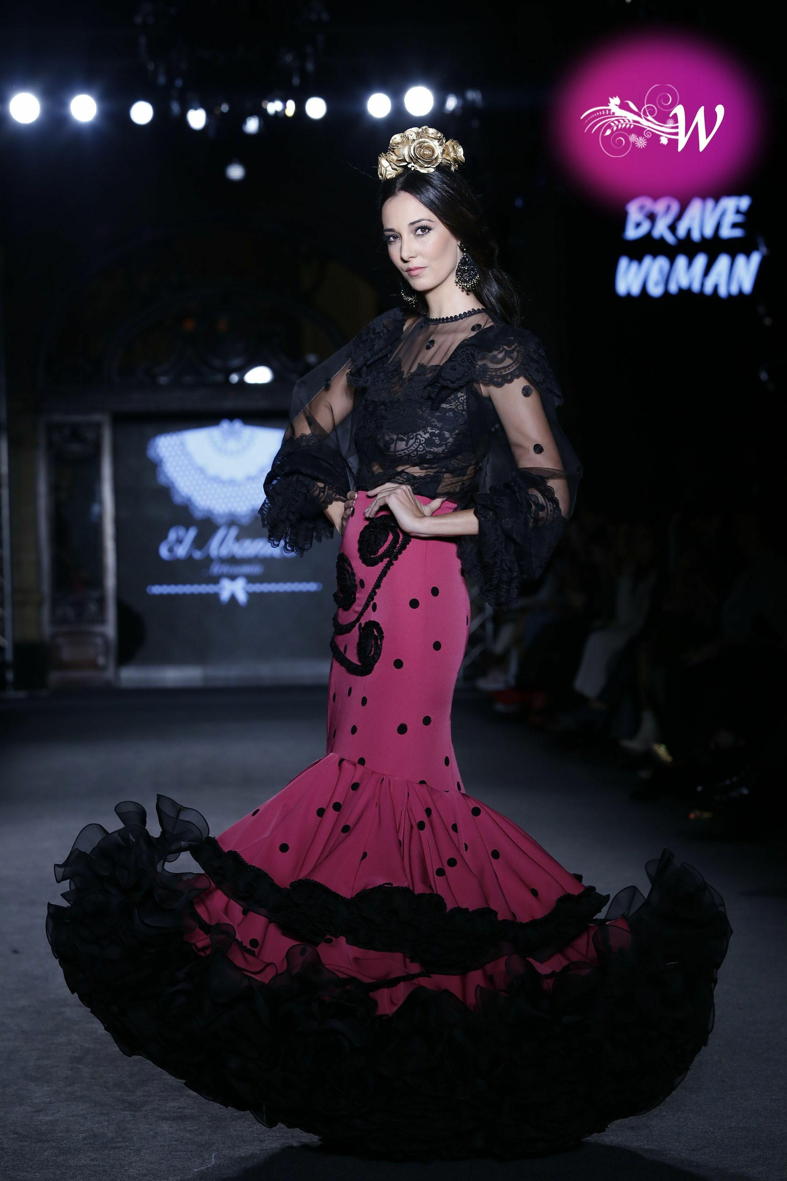 El abanico artesanía expone su colección 2020 en un desfile en We Love Flamenco, todas las fotos