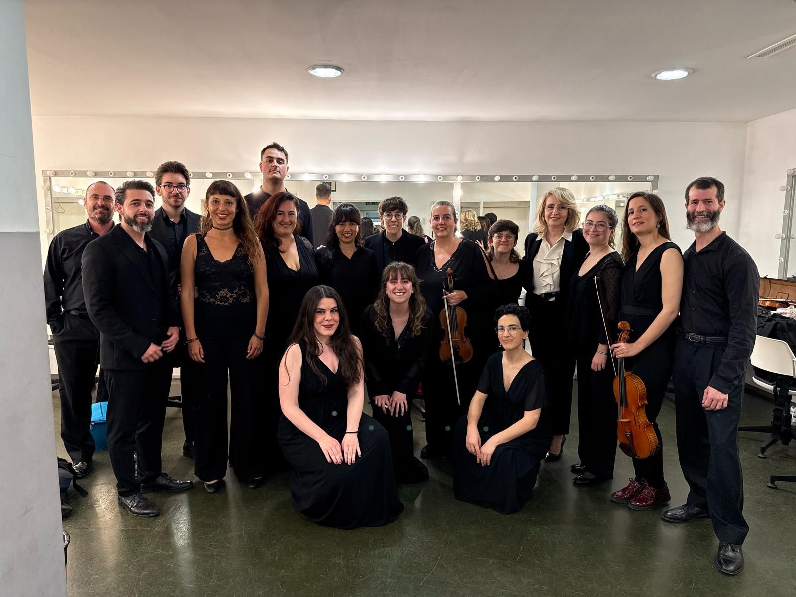 Thalassa Orchestra Project , junto a Pilar Pintor antes del concierto.