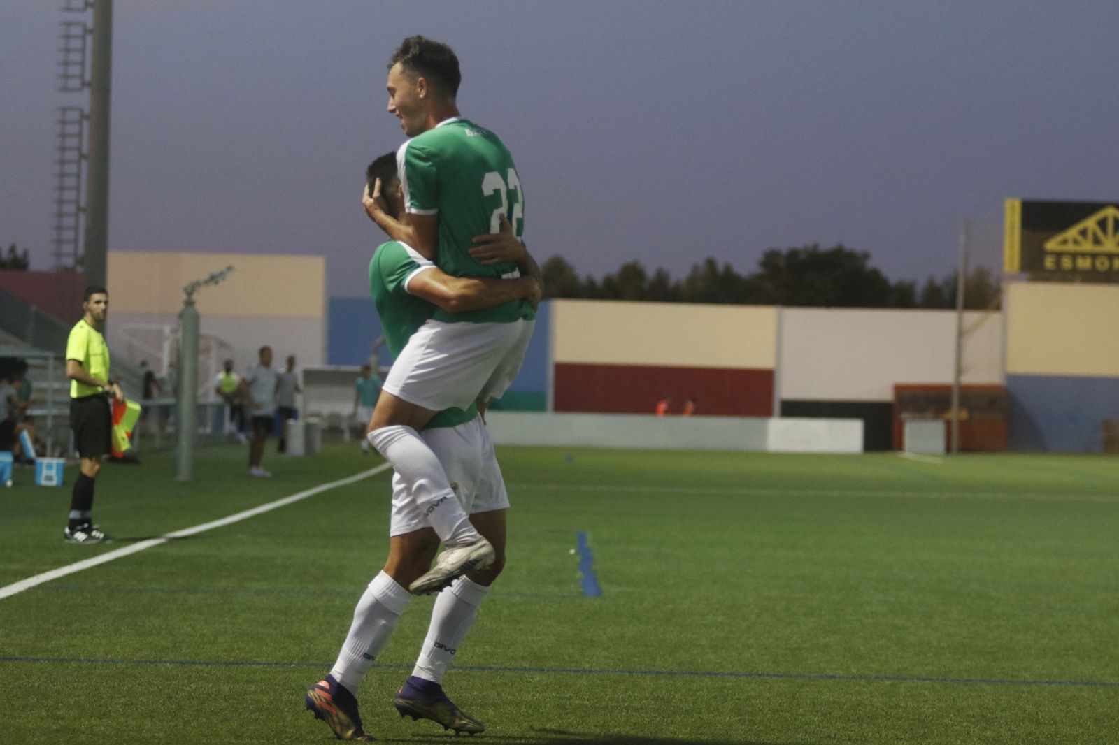 La victoria del Córdoba CF ante el Salerm Puente Genil, en imágenes