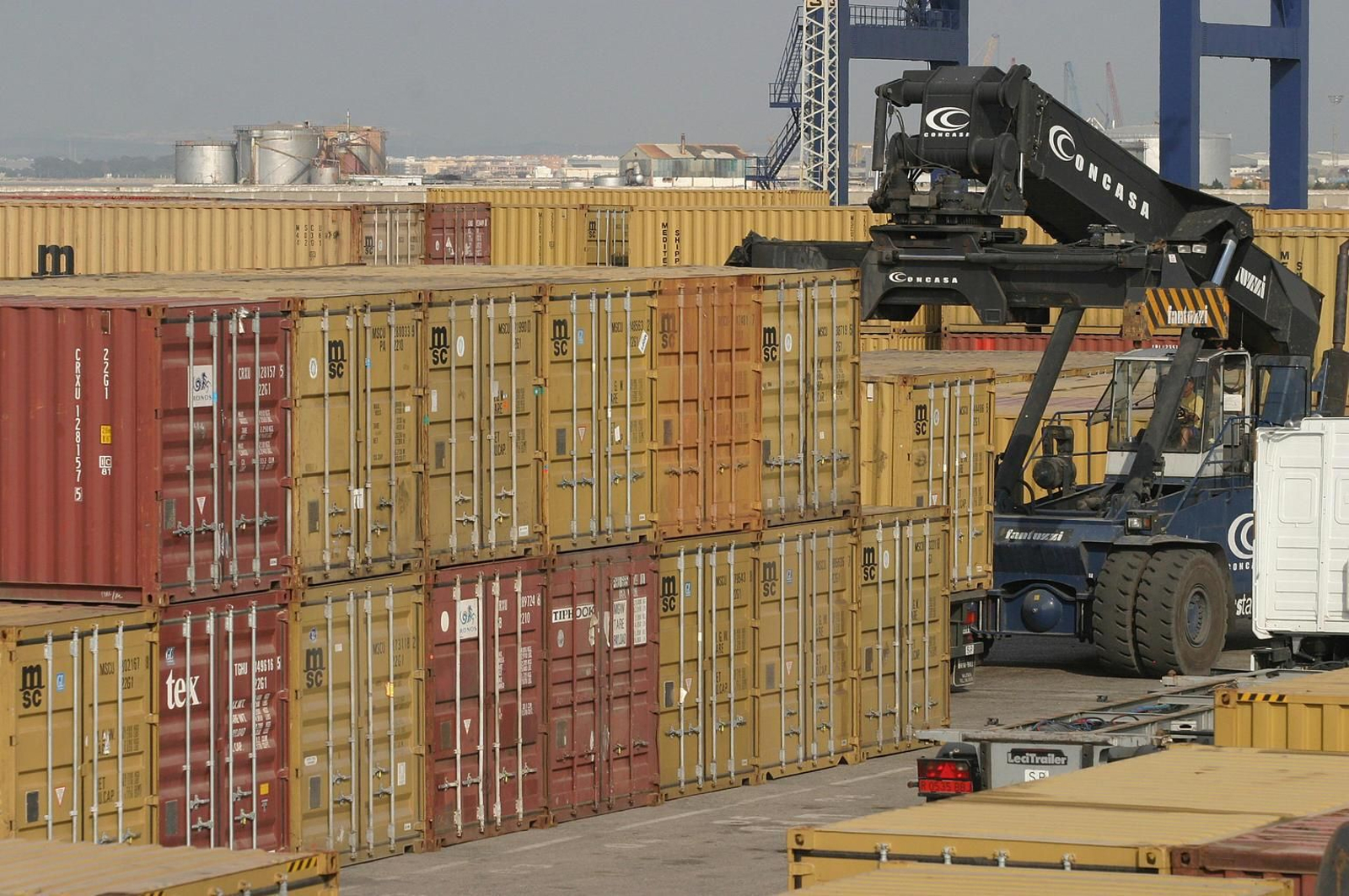 Terminal de contenedores para su exportación. Terminal de contenedores para su exportación.