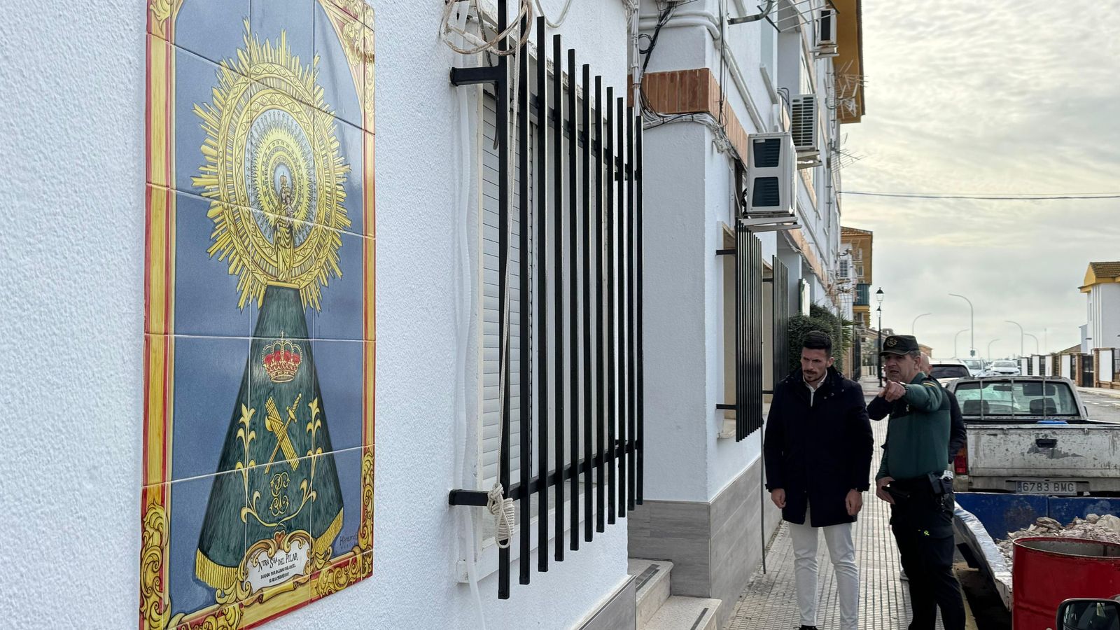 Visita de Adrián Cano a la Casa Cuartel de la Guardia Civil de Aljaraque.