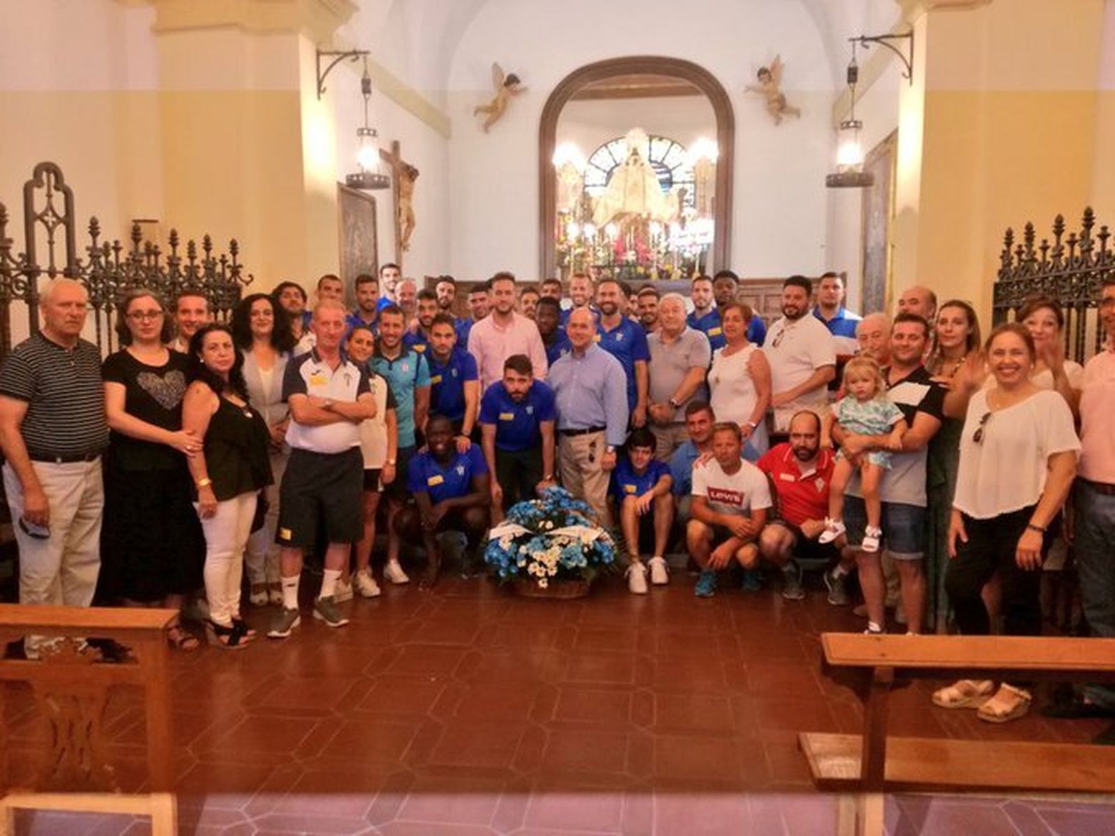 El Villarrubia, en la ofrenda floral a la Virgen de la Sierra, su patrona