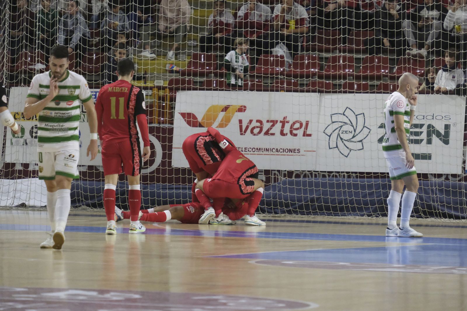 Las imágenes del empate entre el Córdoba Patrimonio y ElPozo Murcia en Vista Alegre