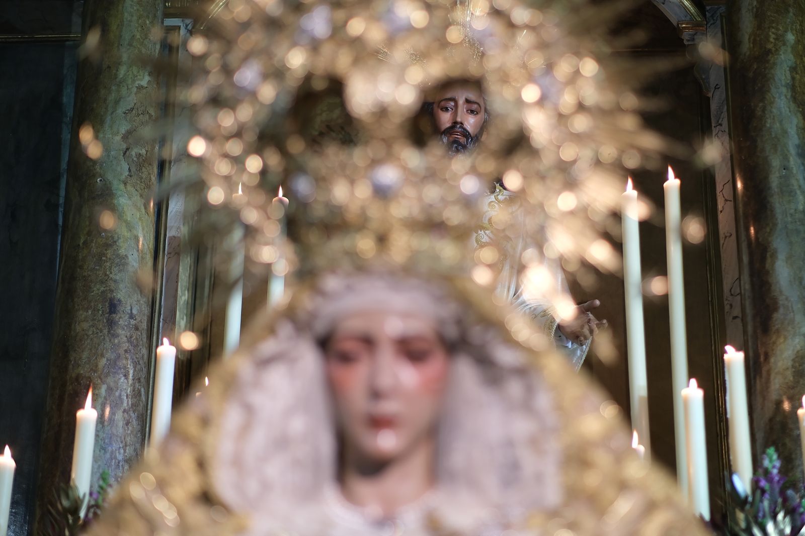 Las imágenes del besamanos a la Virgen del Rocío de la Redención